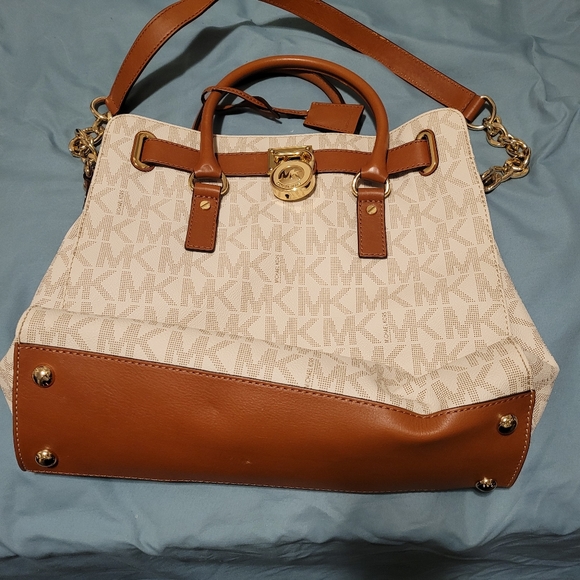 MICHAEL Michael Kors Handbags - Purse and wallet